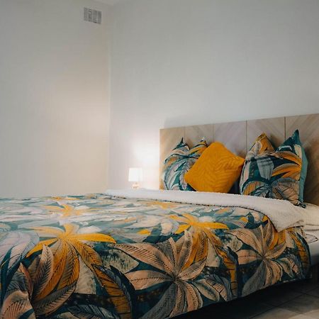 Superbe Appartement 32M2 Quartier Calme 800M Des Arenes Nimes Exterior foto